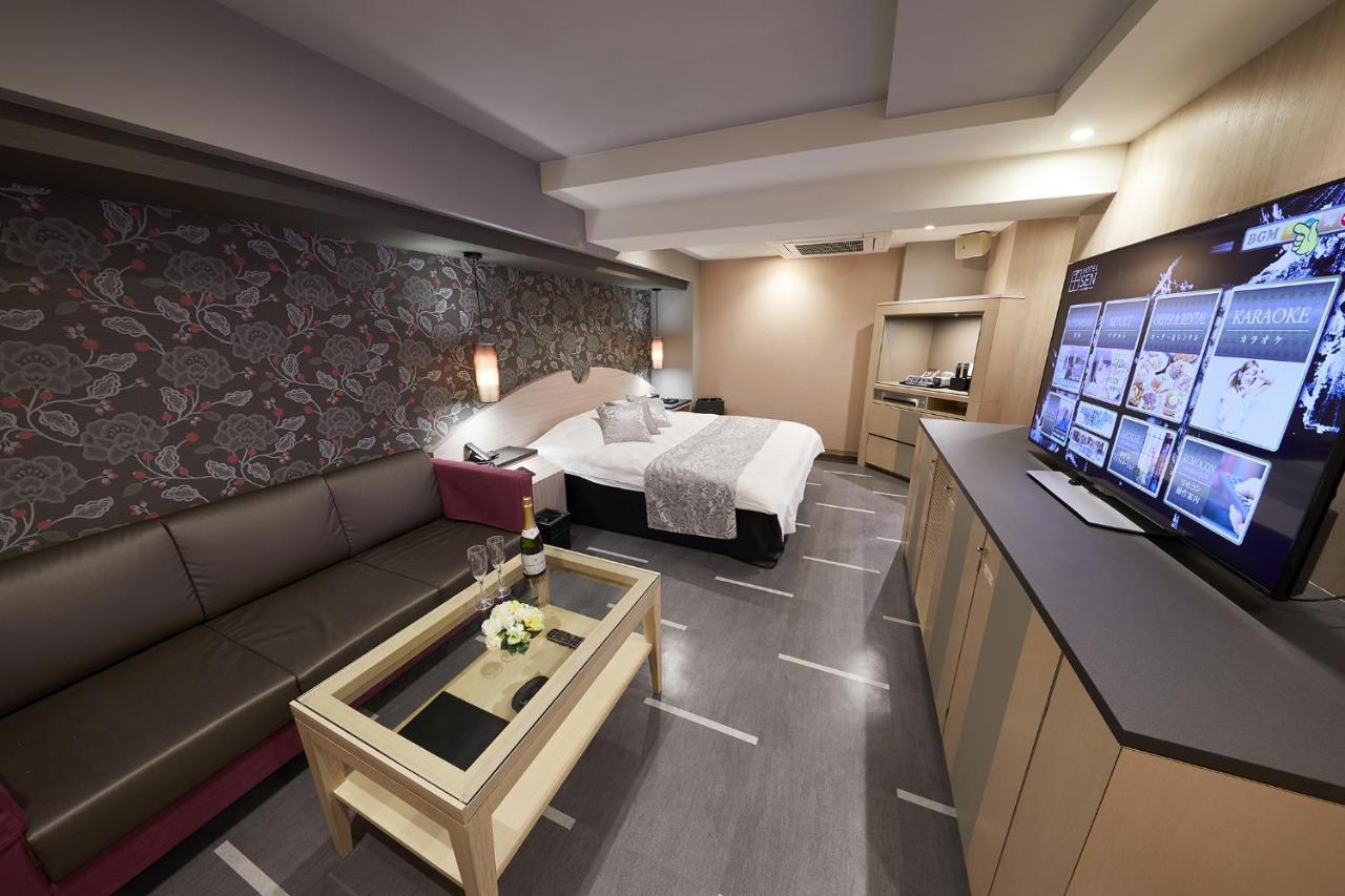 Hotel Sen (Adults Only) Osaka Buitenkant foto
