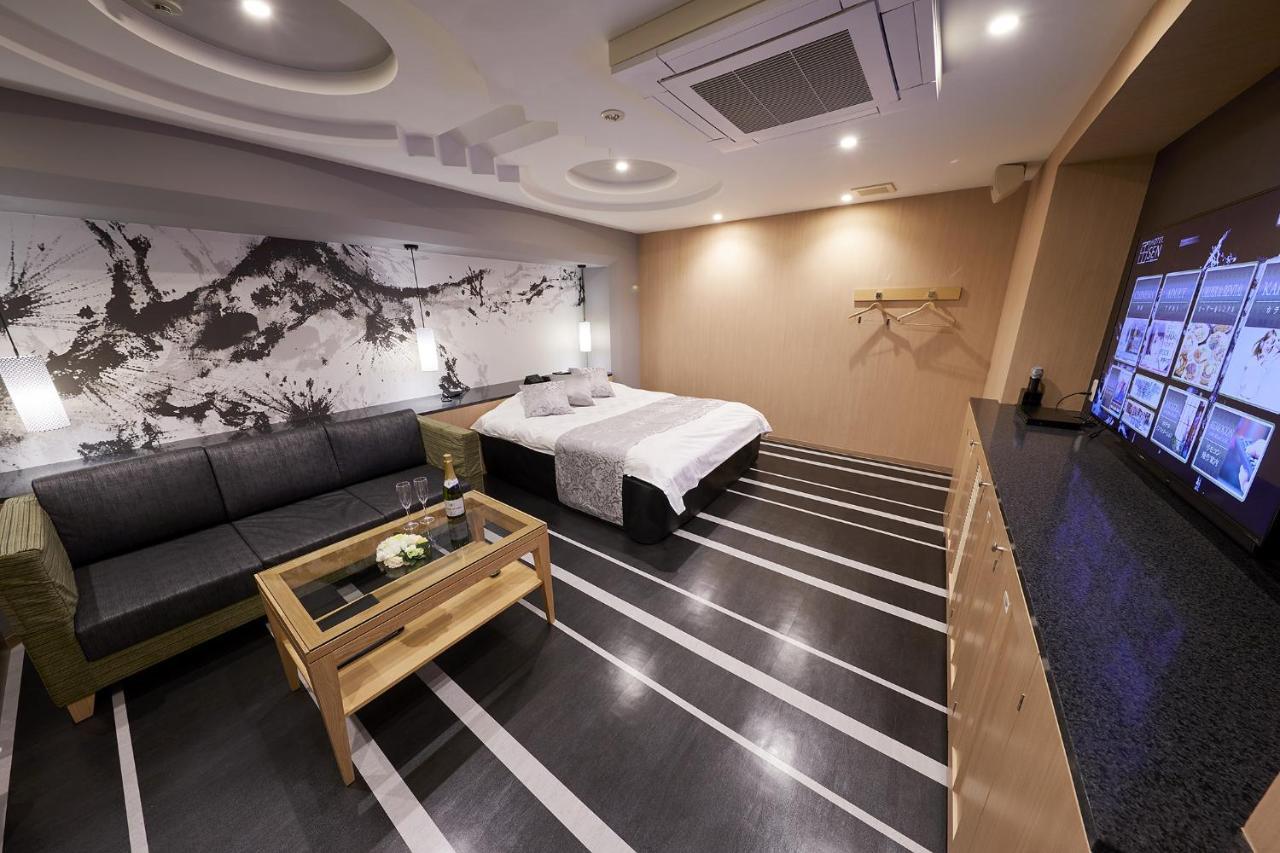 Hotel Sen (Adults Only) Osaka Buitenkant foto